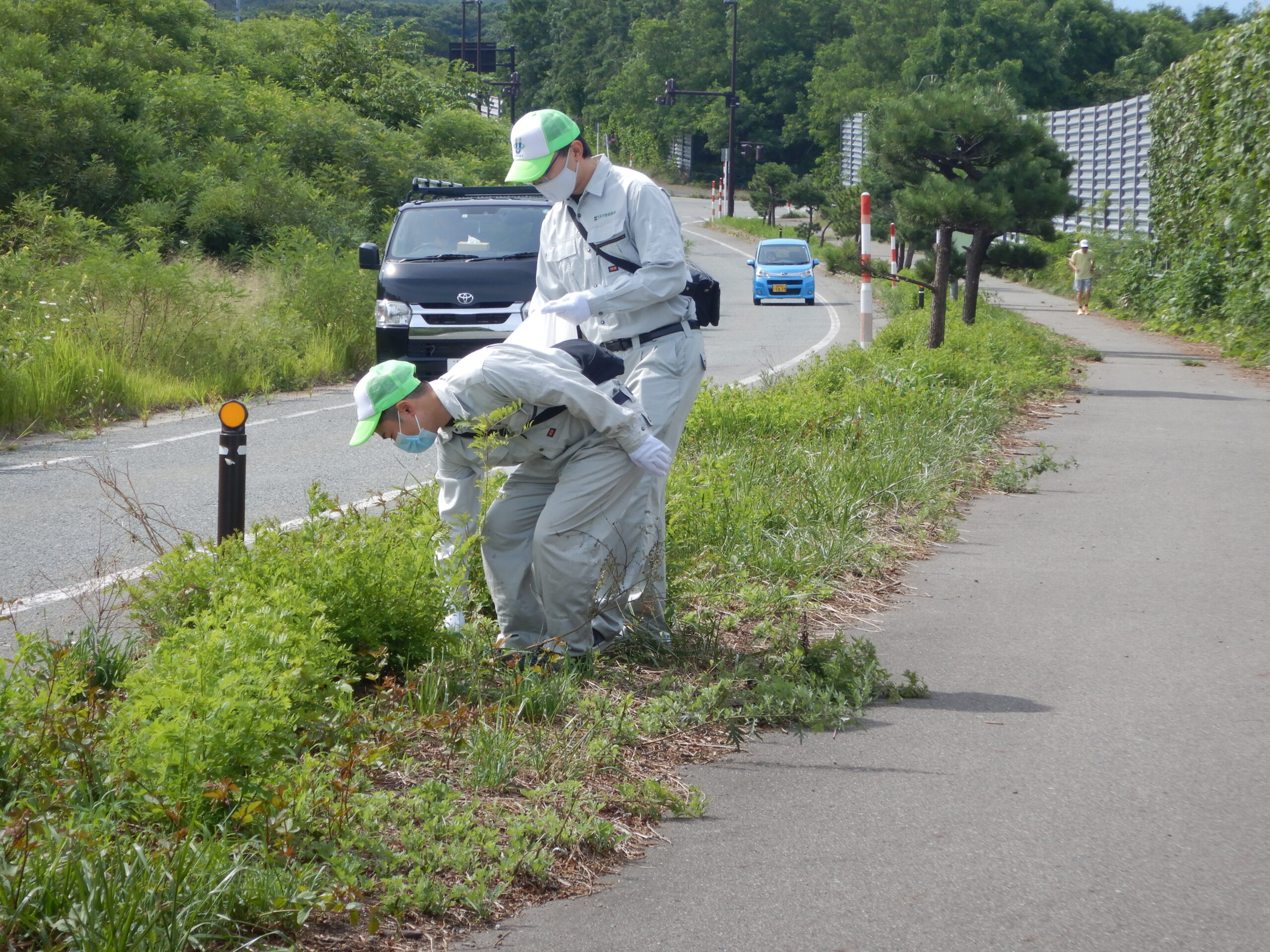 国道７号　秋田南バイパス周辺のクリーンアップを実施しました